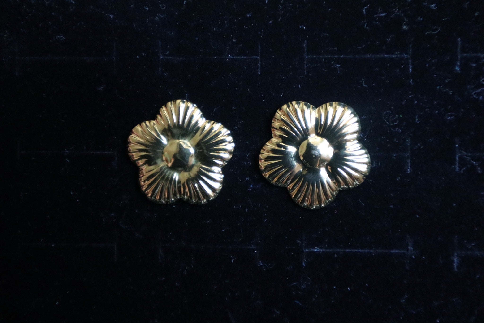 Sunburst Flower Stud Earrings
